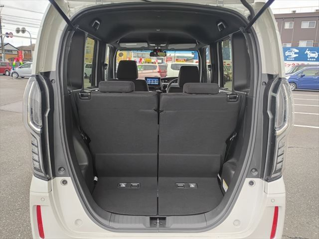 HONDA N BOX CUSTOM 2021 Image 31