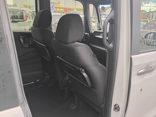 HONDA N BOX CUSTOM 2021 Image 31