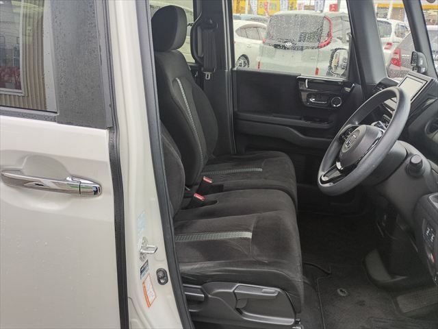 HONDA N BOX CUSTOM 2021 Image 31