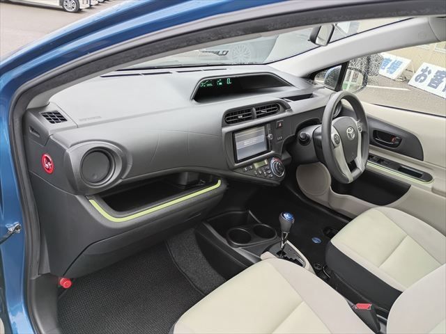 TOYOTA AQUA 2012 Image 31