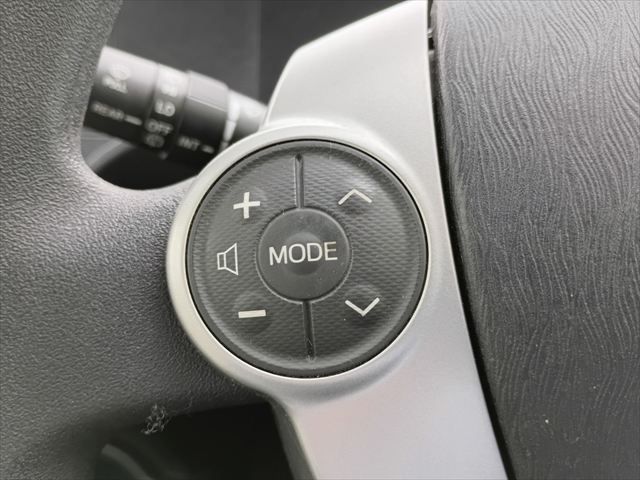 TOYOTA AQUA 2012 Image 31