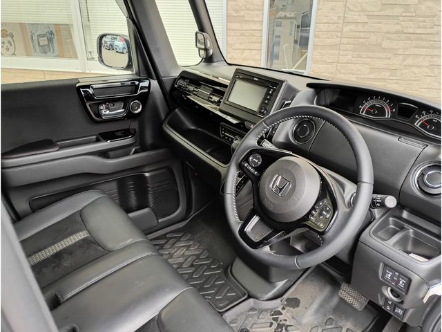 HONDA N BOX CUSTOM 4WD 2022 Image 31