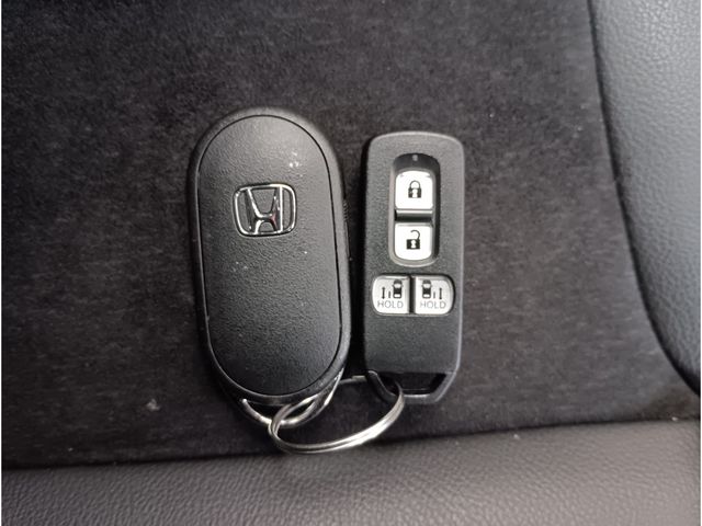 HONDA N BOX CUSTOM 4WD 2022 Image 31