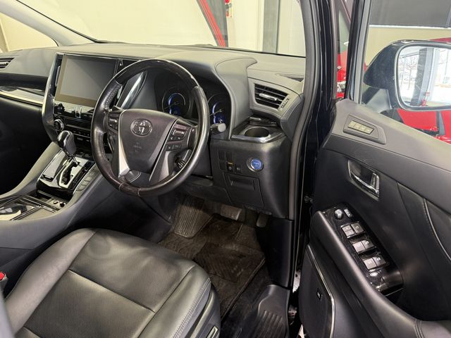 TOYOTA ALPHARD HYBRID 4WD 2021 Image 31
