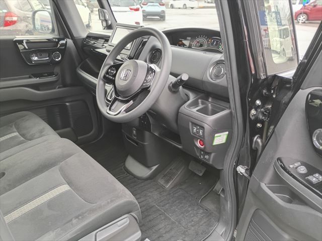 HONDA N BOX CUSTOM 2021 Image 31