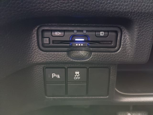 HONDA N BOX CUSTOM 2021 Image 31