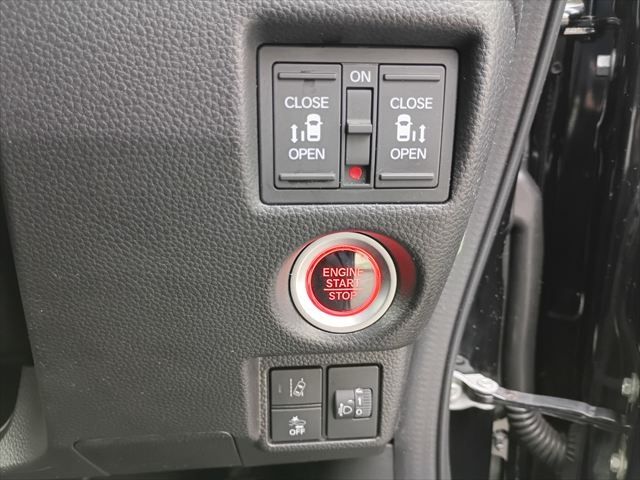 HONDA N BOX CUSTOM 2021 Image 31