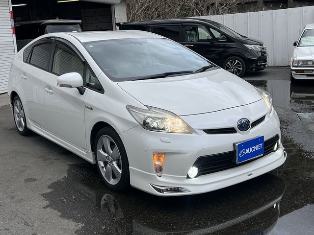 TOYOTA PRIUS 2014 Image 31