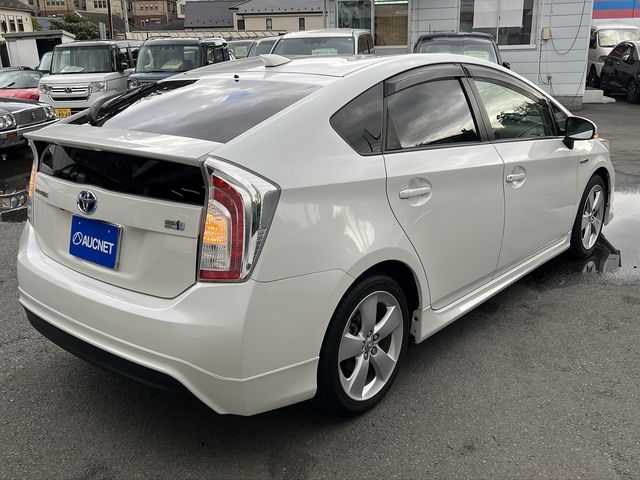TOYOTA PRIUS 2014 Image 31