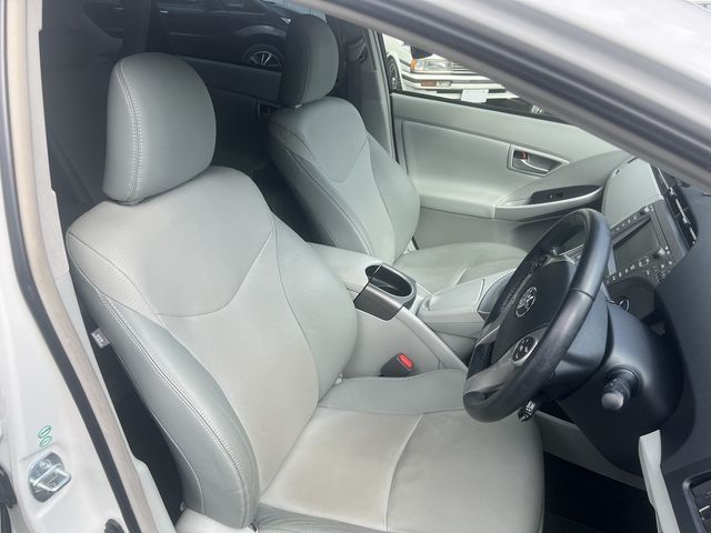 TOYOTA PRIUS 2014 Image 31