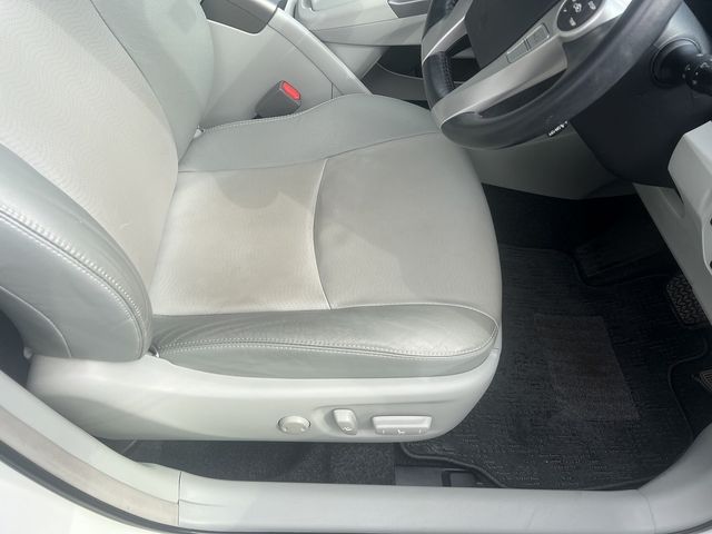 TOYOTA PRIUS 2014 Image 31