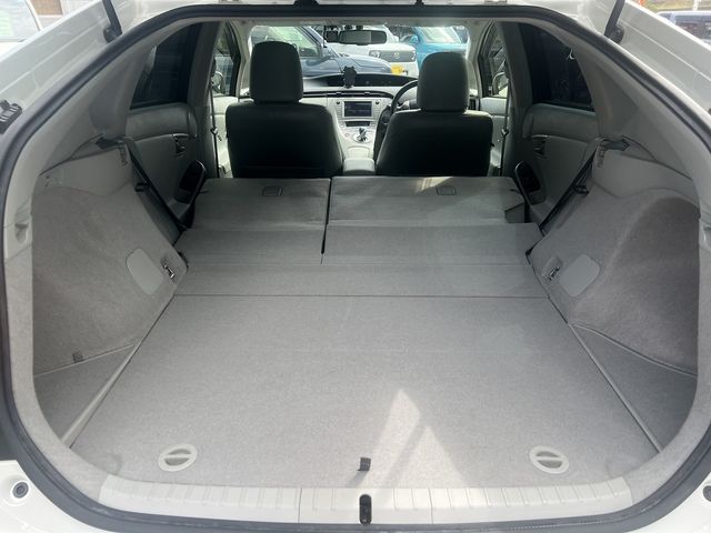 TOYOTA PRIUS 2014 Image 31