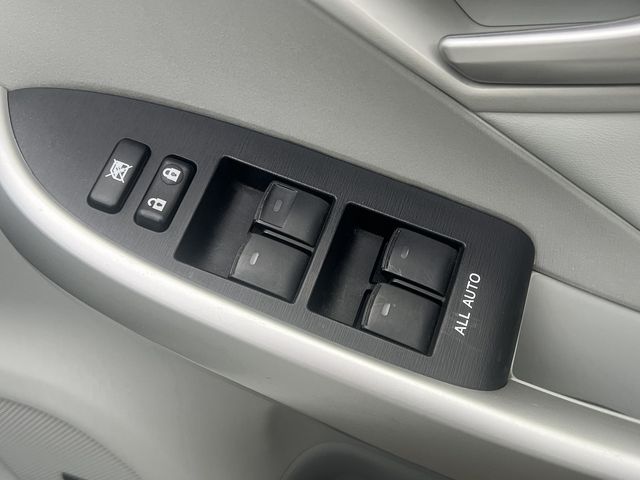 TOYOTA PRIUS 2014 Image 31