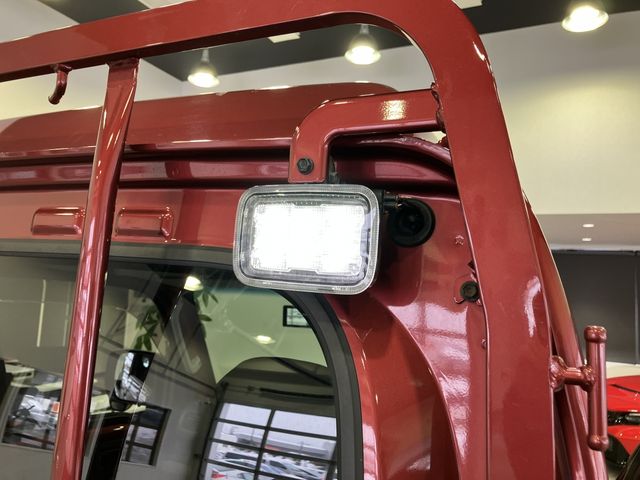 DAIHATSU HIJET TRUCK 4WD 2022 Image 31