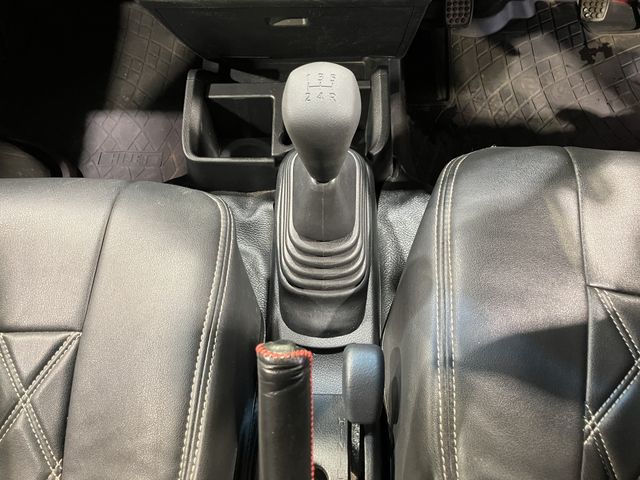 DAIHATSU HIJET TRUCK 4WD 2022 Image 31