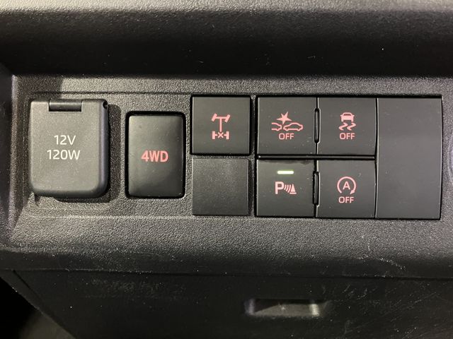 DAIHATSU HIJET TRUCK 4WD 2022 Image 31