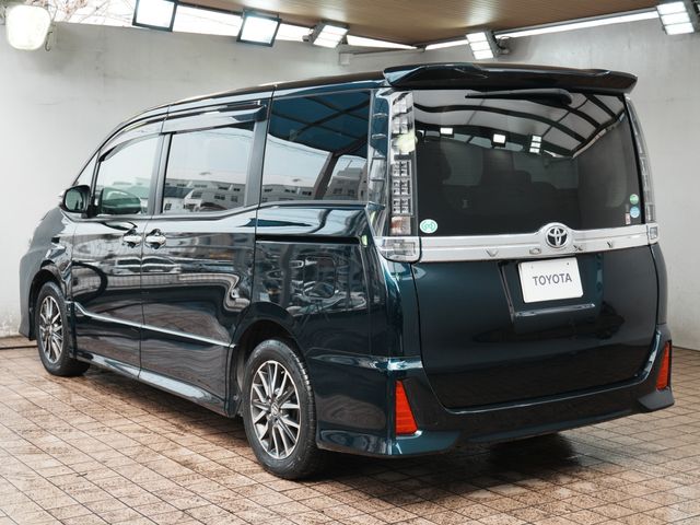 TOYOTA VOXY 2015 Image 31