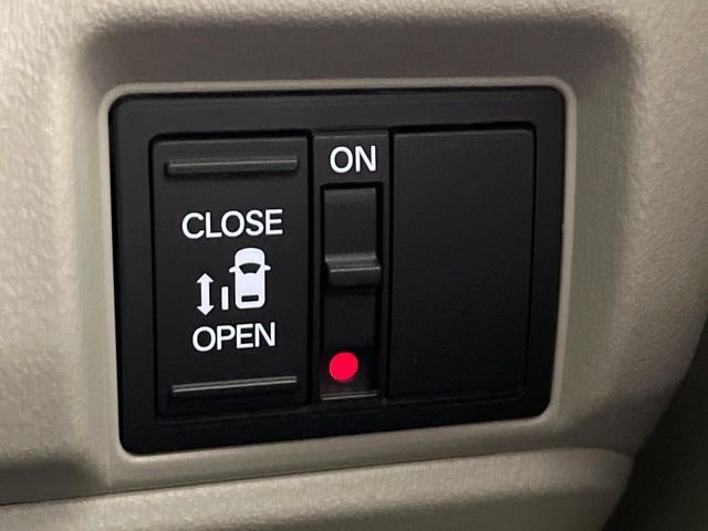 HONDA N BOX 2024 Image 31