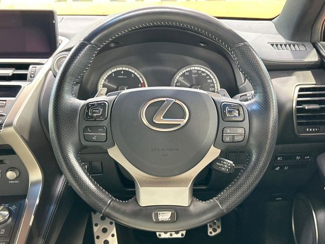 TOYOTA LEXUS NX300 2018 Image 31