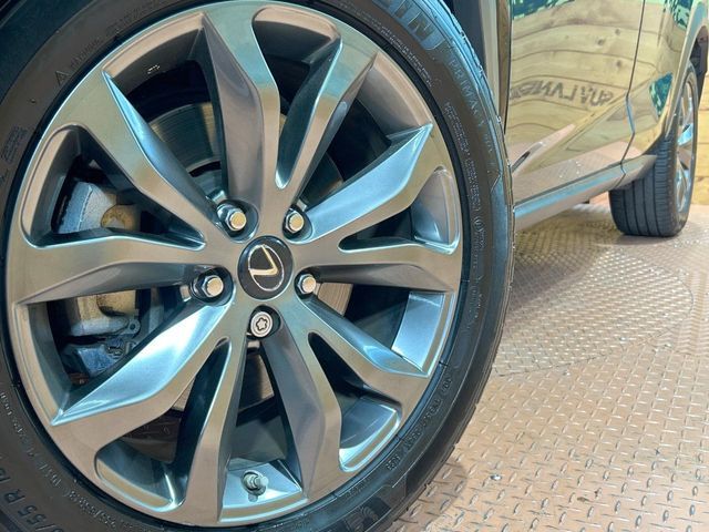 TOYOTA LEXUS NX300 2018 Image 31