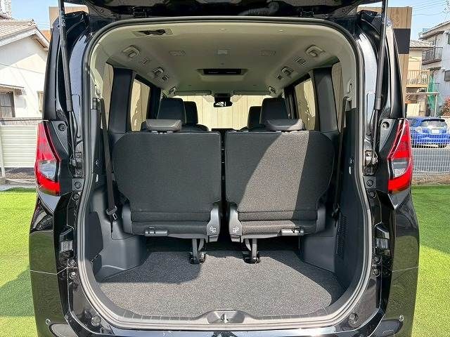 TOYOTA NOAH 2022 Image 31