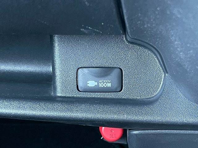 TOYOTA HIACE VAN 4WD 2020 Image 31