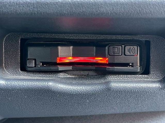 TOYOTA HIACE VAN 4WD 2023 Image 31