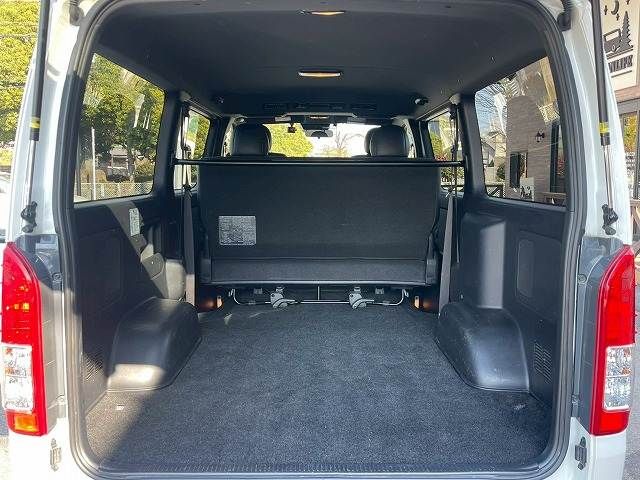 TOYOTA HIACE VAN 4WD 2023 Image 31