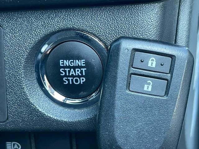 TOYOTA HIACE VAN 4WD 2020 Image 31