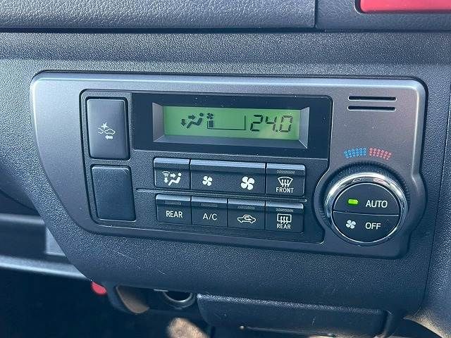 TOYOTA HIACE VAN 4WD 2020 Image 31