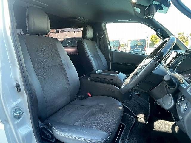 TOYOTA HIACE VAN 4WD 2020 Image 31