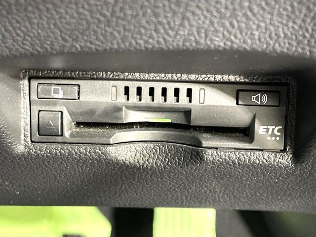 TOYOTA PRIUS 2017 Image 31