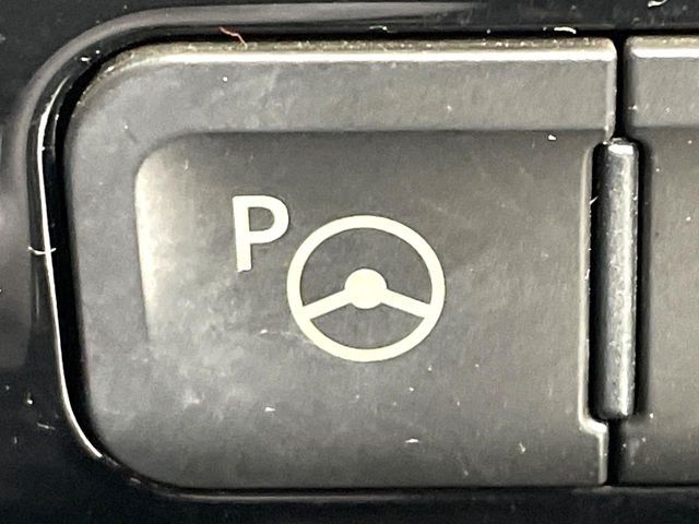 TOYOTA PRIUS 2017 Image 31