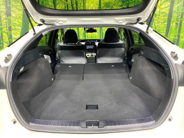 TOYOTA PRIUS 2017 Image 31