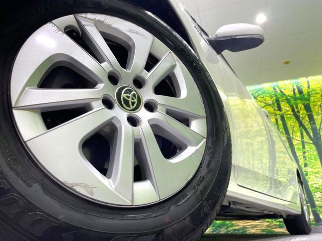 TOYOTA PRIUS 2017 Image 31