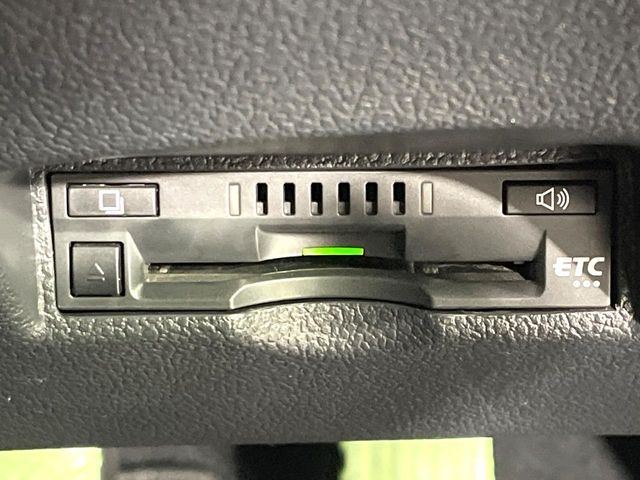 TOYOTA PRIUS 2019 Image 31