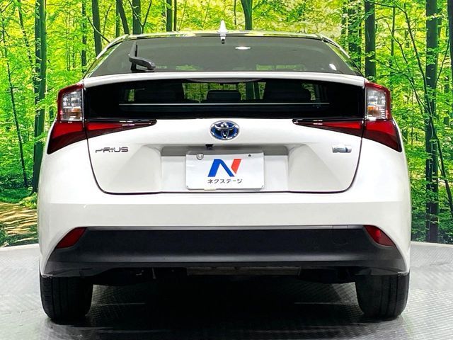 TOYOTA PRIUS 2019 Image 31