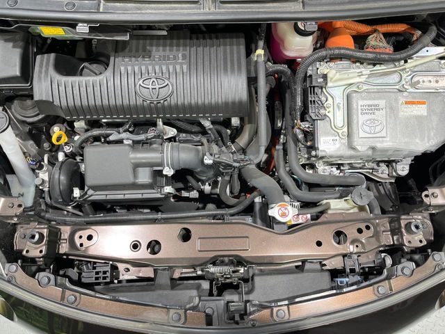 TOYOTA SIENTA HYBRID 2017 Image 31