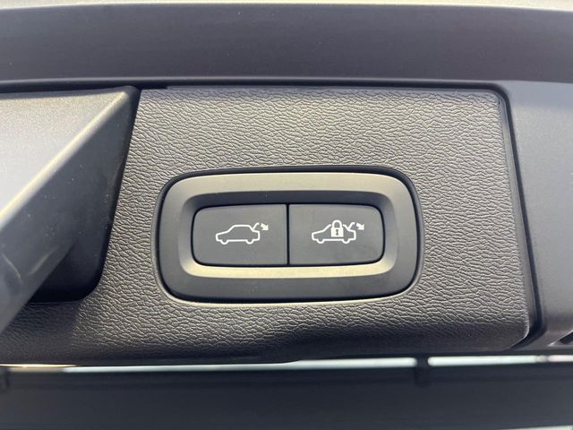 VOLVO XC60 2021 Image 31