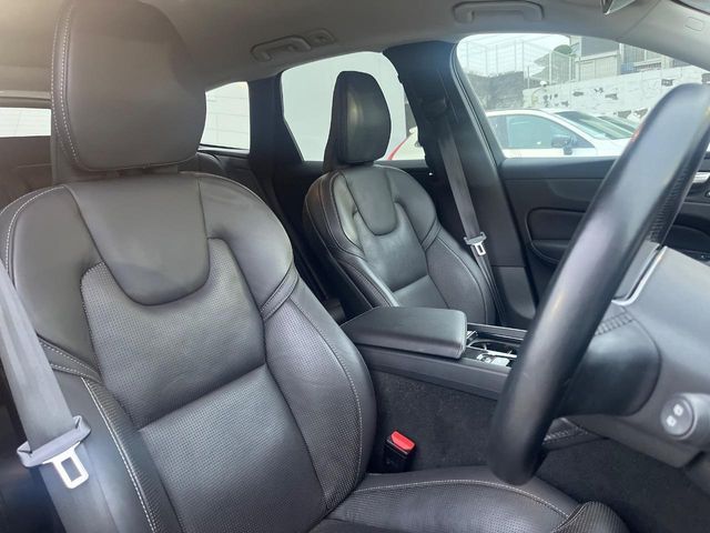 VOLVO XC60 2021 Image 31