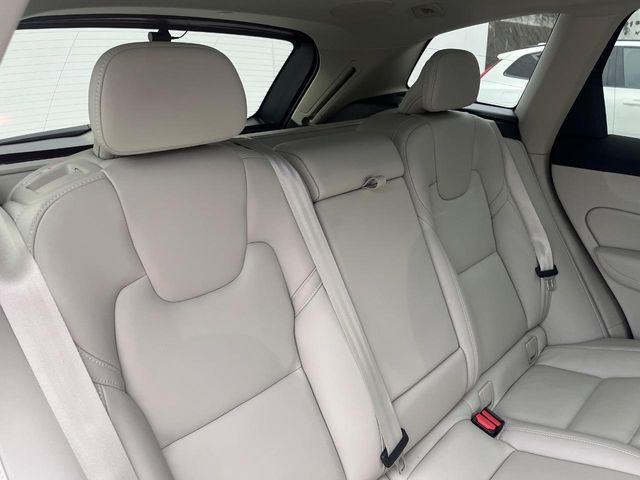 VOLVO XC60 2024 Image 31