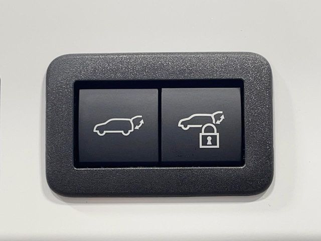 TOYOTA COROLLA CROSS HYBRID 2026 Image 31