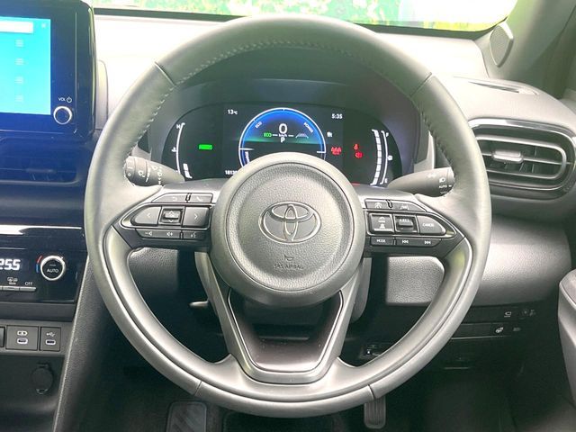 TOYOTA YARIS CROSS HYBRID 2025 Image 31