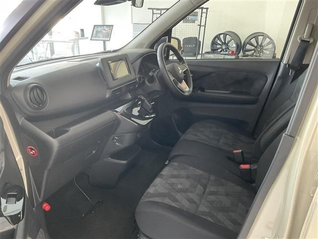 MITSUBISHI EK X EV 2023 Image 31