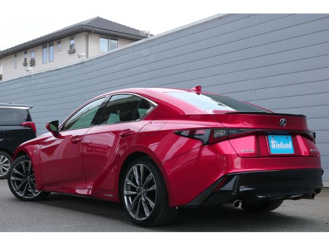 TOYOTA LEXUS IS300H 2021 Image 31