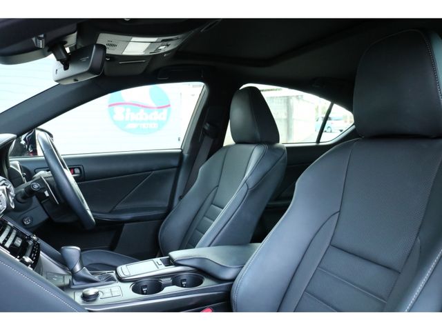 TOYOTA LEXUS IS300H 2021 Image 31