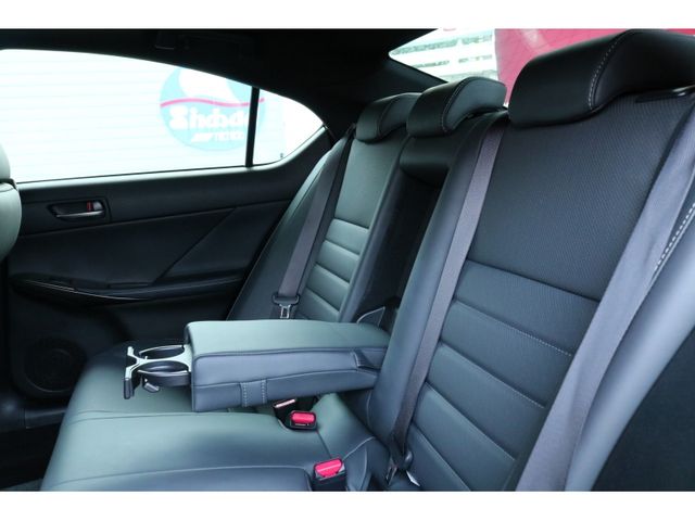 TOYOTA LEXUS IS300H 2021 Image 31