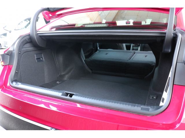 TOYOTA LEXUS IS300H 2021 Image 31