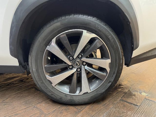 TOYOTA LEXUS NX300H 2019 Image 31