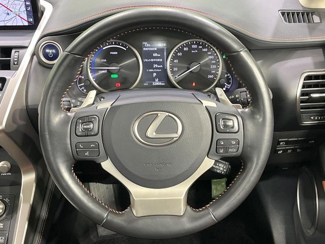 TOYOTA LEXUS NX300H 2019 Image 31